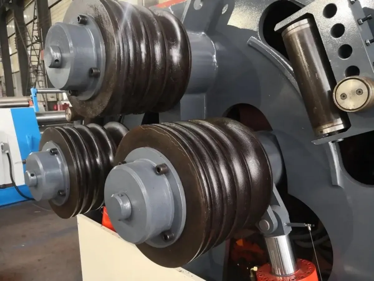 Профилегибочный станок W24S-T1 (3)