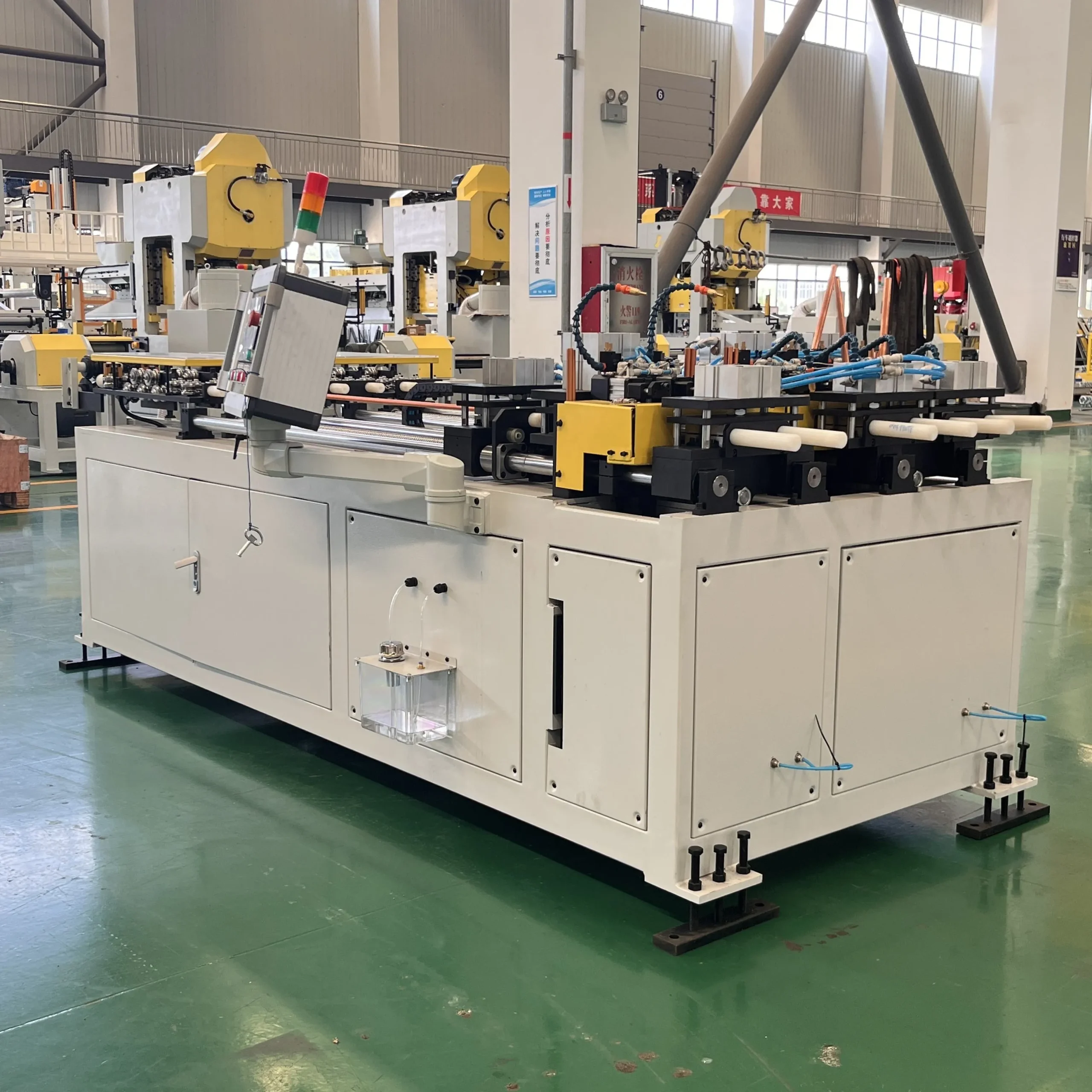 Скоростной отрезной электронный ленточнопильный станок для резки металла и труб-x1 (1)