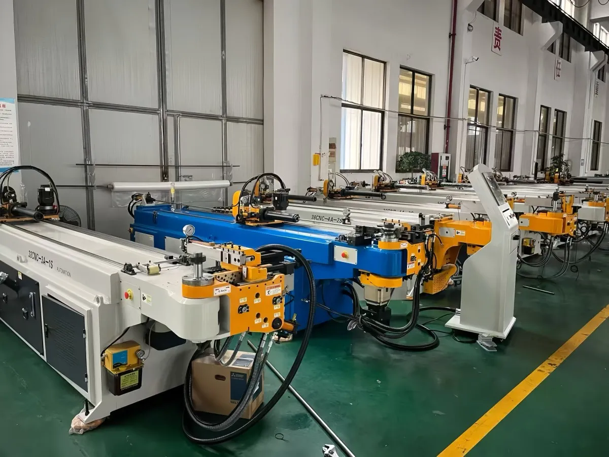 Трубогибочный станок с ЧПУ-B1