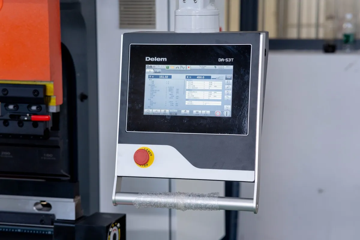 ЧПУ-листогибочный-пресс-T1