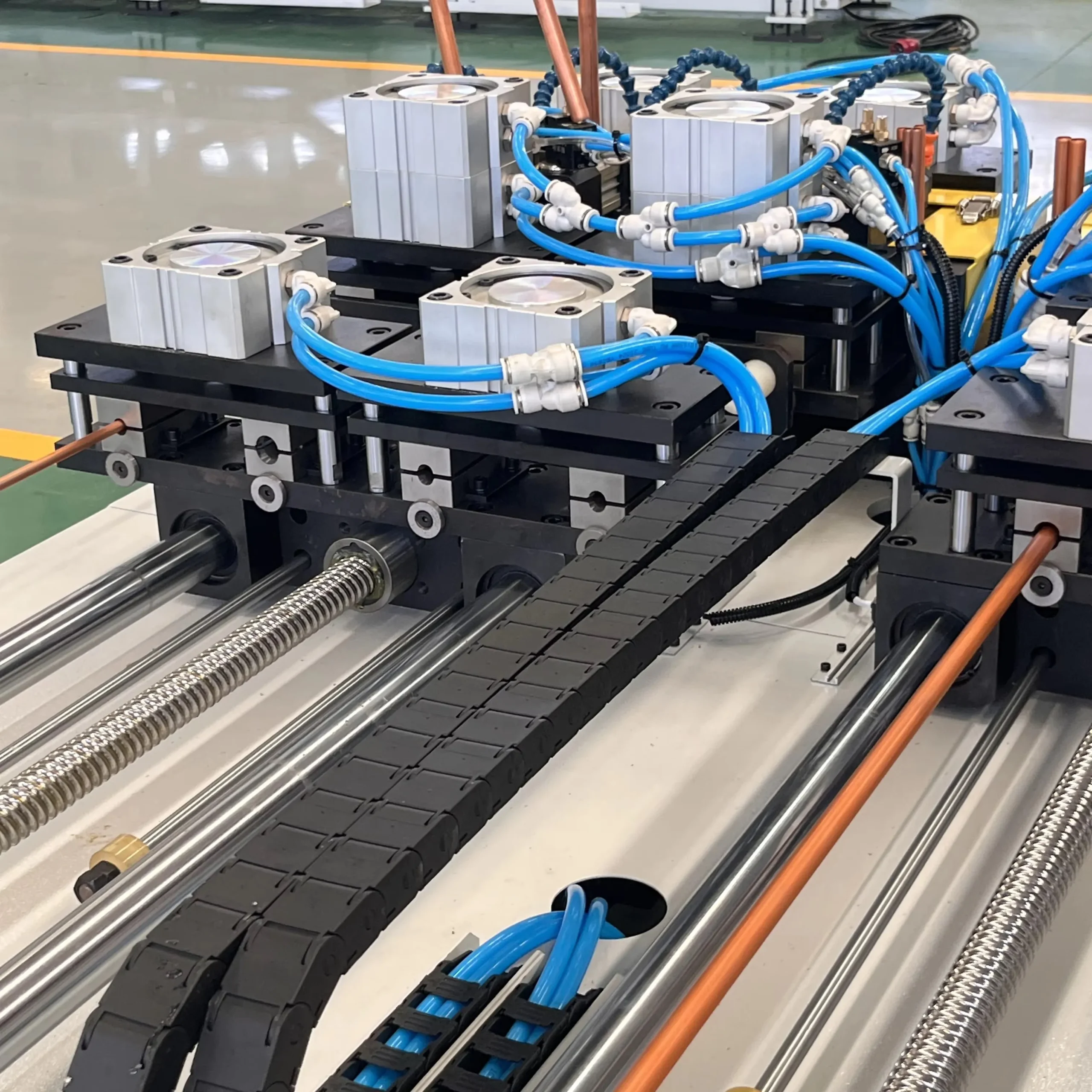 Скоростной отрезной электронный ленточнопильный станок для резки металла и труб-x1 (5)