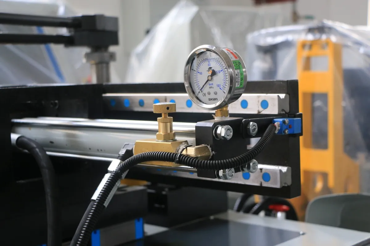 Трубогибочный станок с ЧПУ-11Measuring instruments