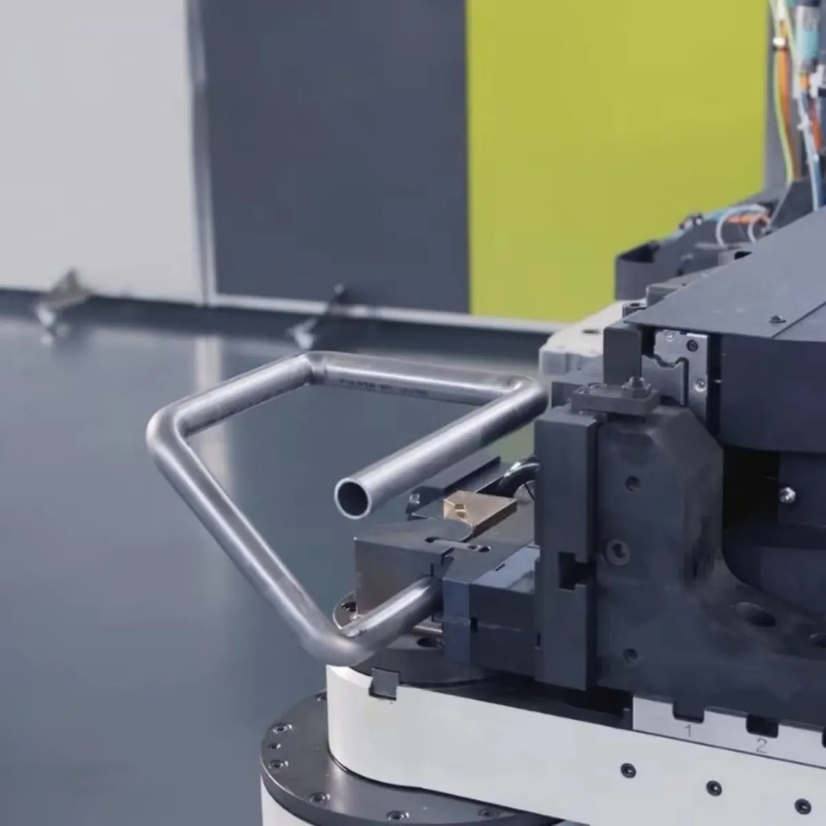 Трубогибочный станок с ЧПУ-T1 (7)